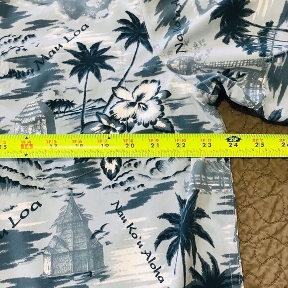 Trader bay short sleeve shirt size M￼.    A348 - Picture 4 of 5